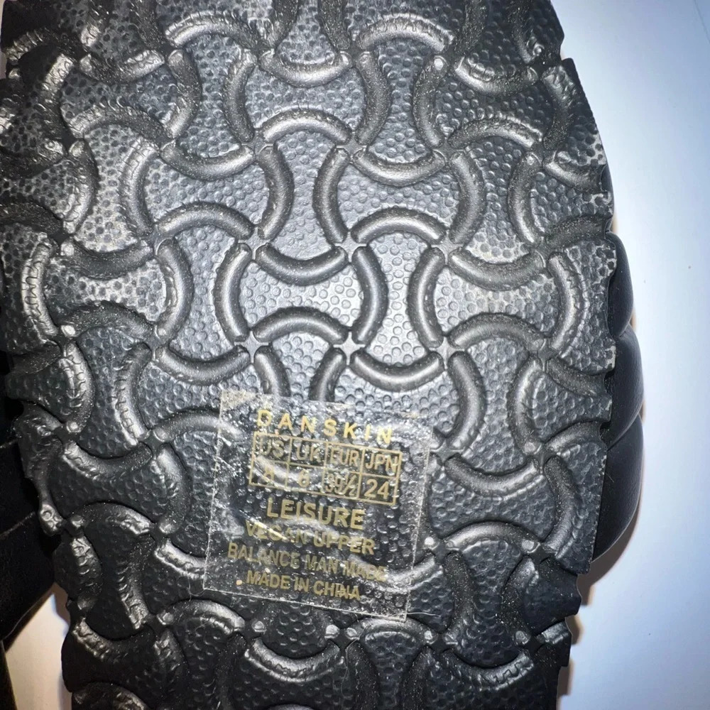 Danskin, 8, black, leisure, vegan upper, slip on sandals,‎ balance man-made. - Picture 7 of 7